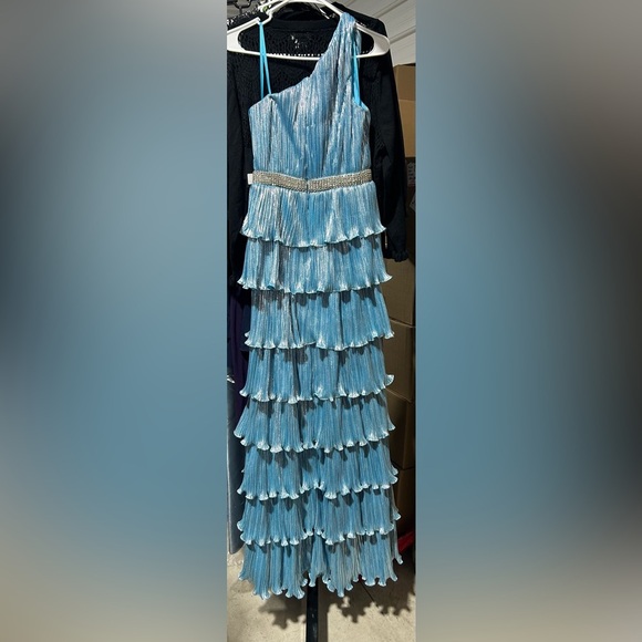 Mac Duggal 27677 NWT One Of A Kind Metallic Blue Dress - Picture 2 of 4